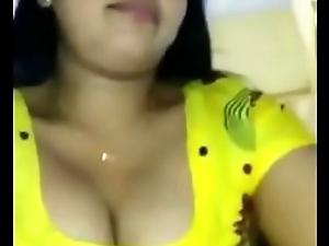 Horny indian desi Housewife Sucks Cock while Showing Breaking - SoumyaRoy.Com